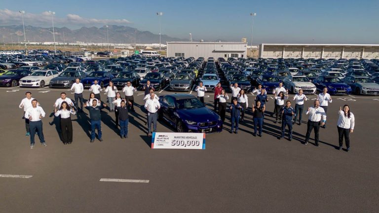 Velvet Blue BMW M2 CS celebrating 500,000th car milestone at BMW San Luis Potosí plant