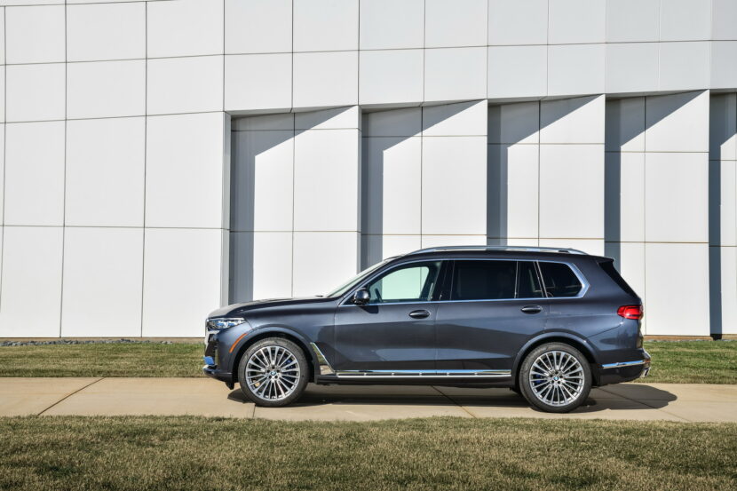 Side view of the BMW X7