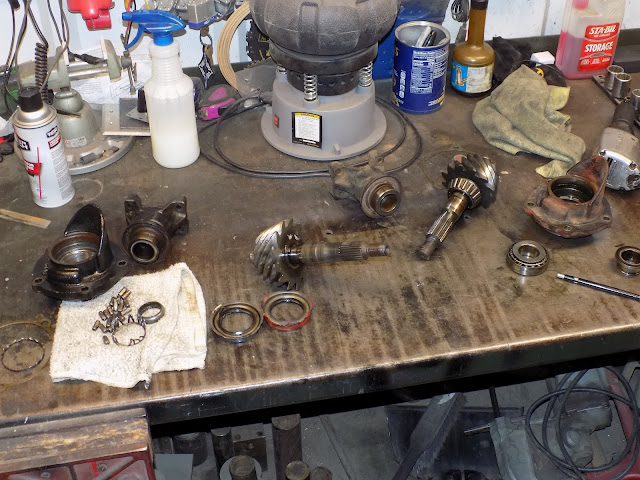 1760551389 503 68 Mustang 15 New hood rear axle problem