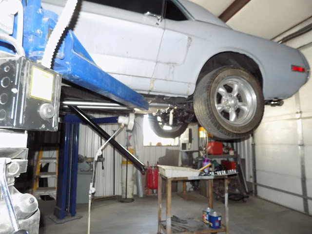 1760551390 301 68 Mustang 15 New hood rear axle problem