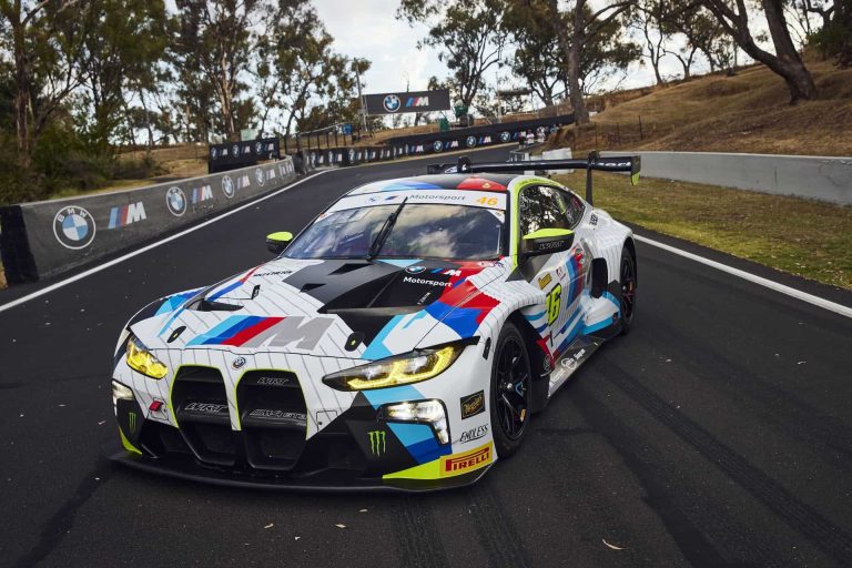 BMW M4 GT3 VALENTINO ROSSI BATHURST 00