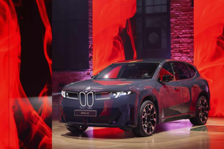 2026 BMW IX3 DEBUTS IN CZECHIA 9