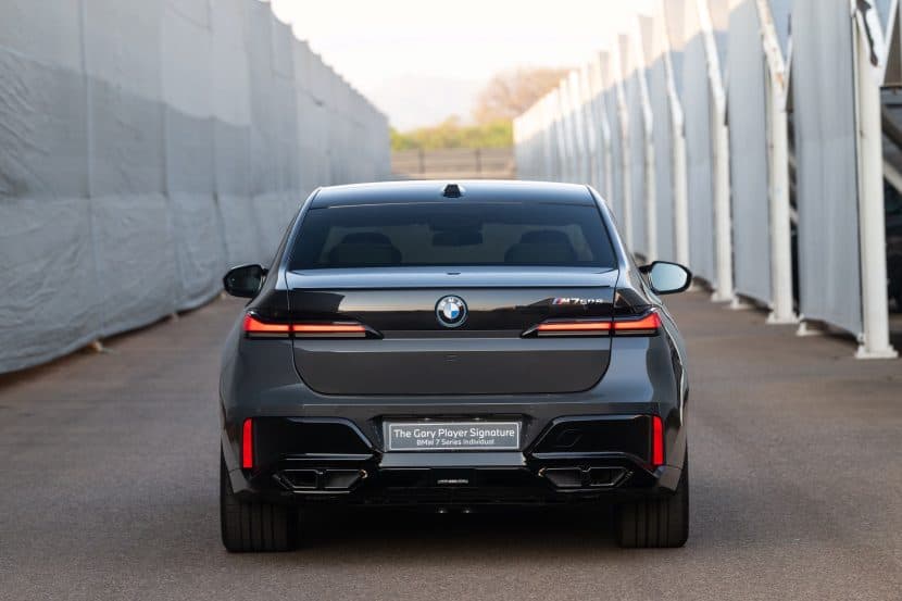 GARY PLAYER SIGNATURE BMW 7 Series 05