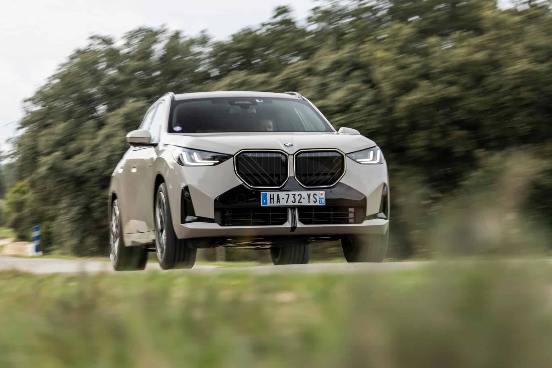 2025 BMW X3 30e xDrive 14