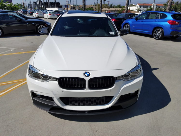 Front view of the BMW 328d Sports Wagon