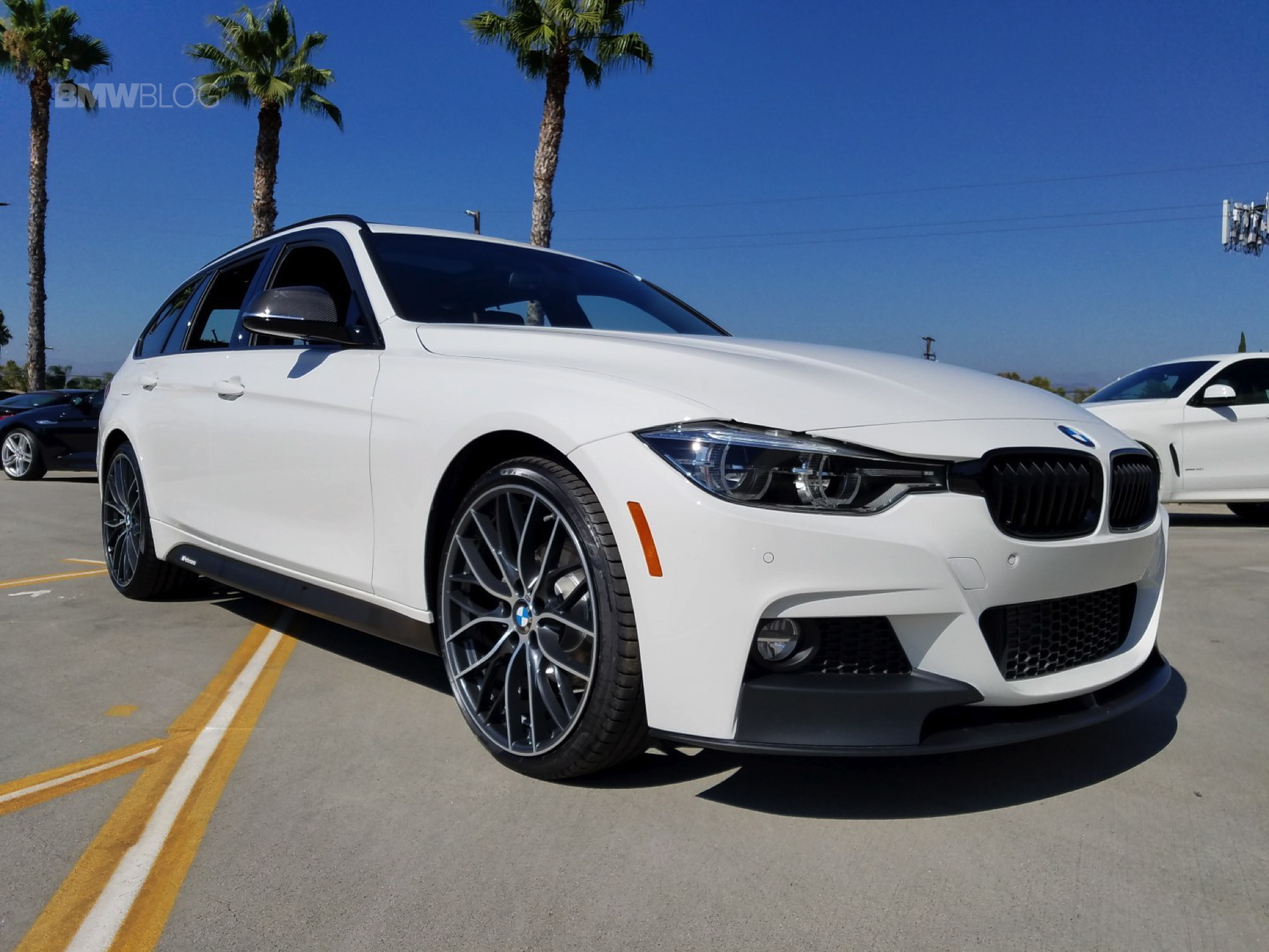 BMW 328d Sports Wagon in Alpine White