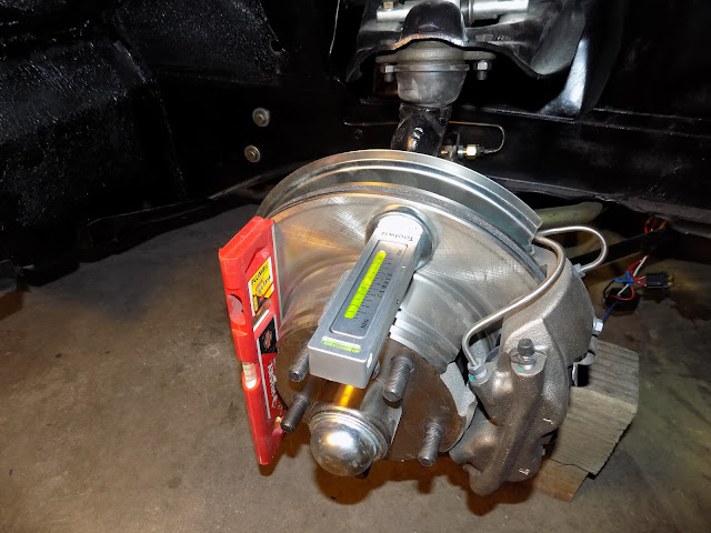 68 Mustang 15 New hood rear axle problem