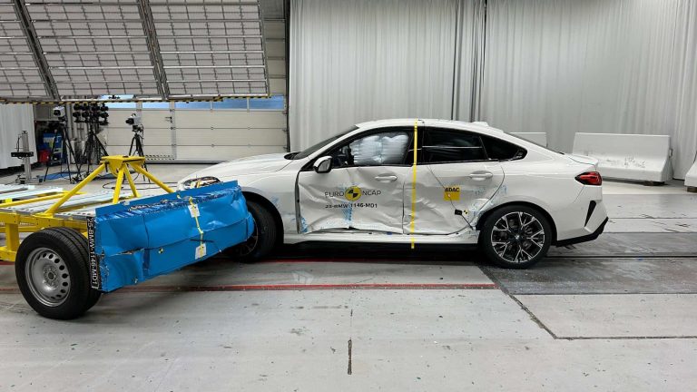 2025 BMW 2 SERIES GRAN COUPE EURO NCAP CRASH TEST 2