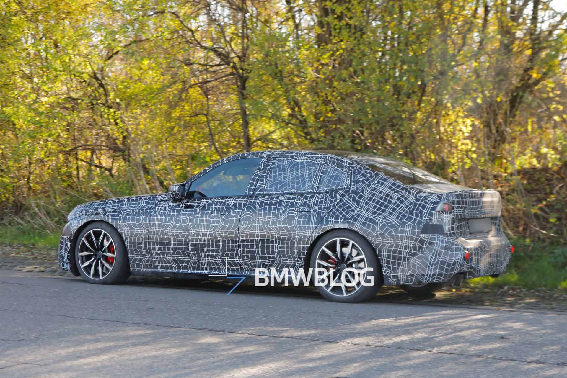 Test of the new BMW 3 Series with electric M3