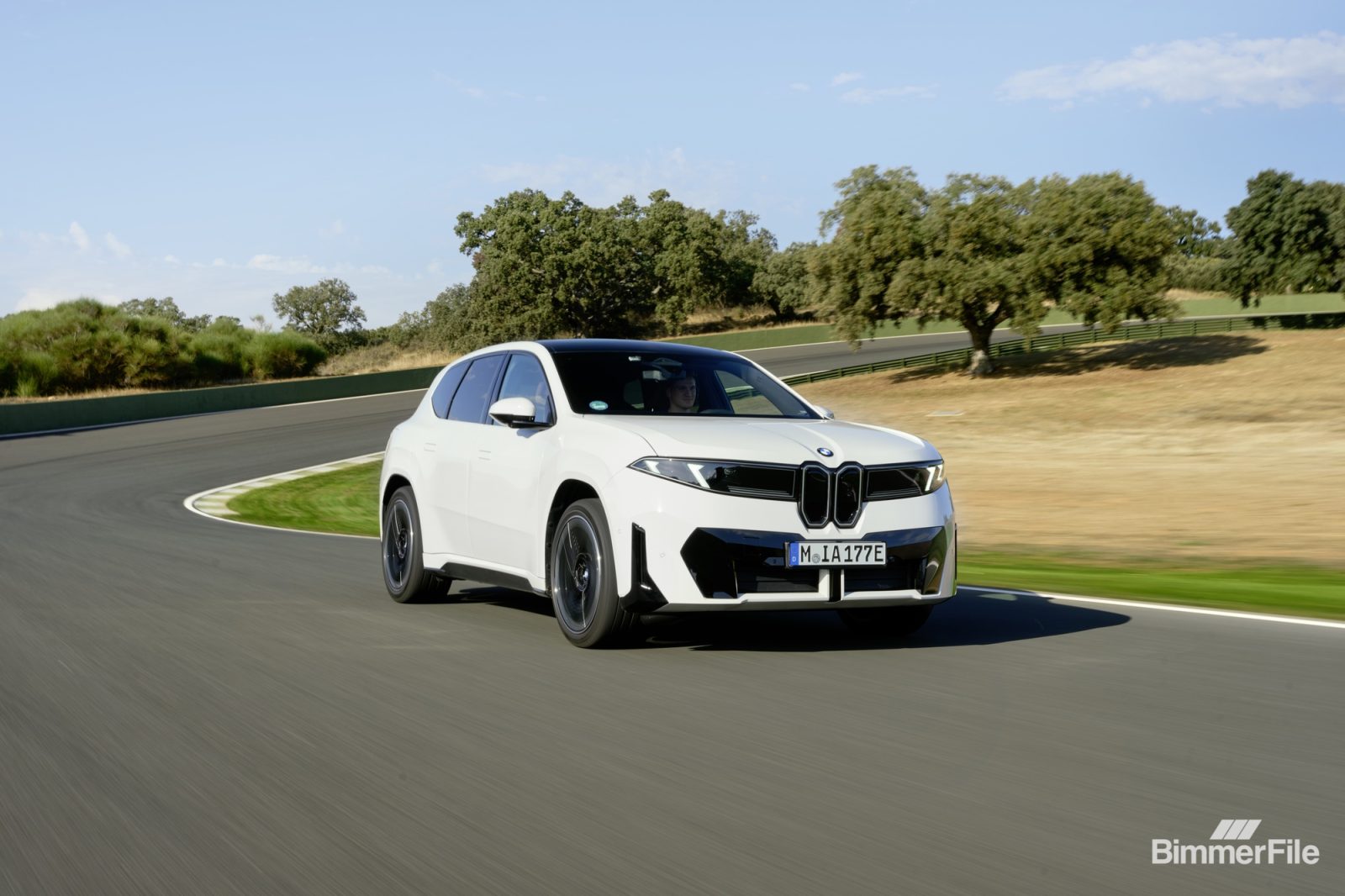 1764888476 498 The BMW iX3 is here – here are the first