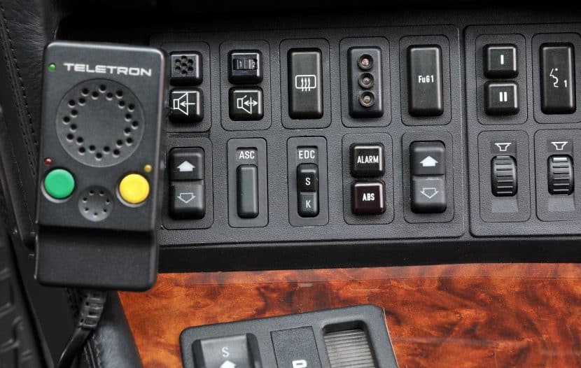 BMW 750IL SAFETY VEHICLE E38 02