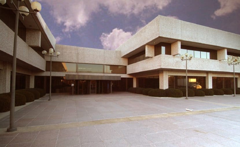 P90625320 HIGHRES BMW NA 50TH ANNIVERSARY