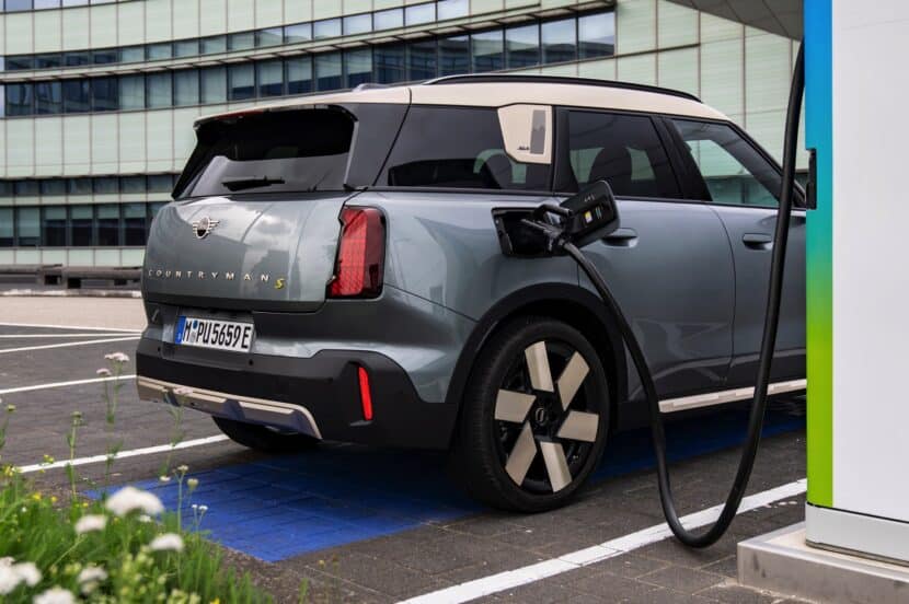 MINI Countryman charges at a charging station