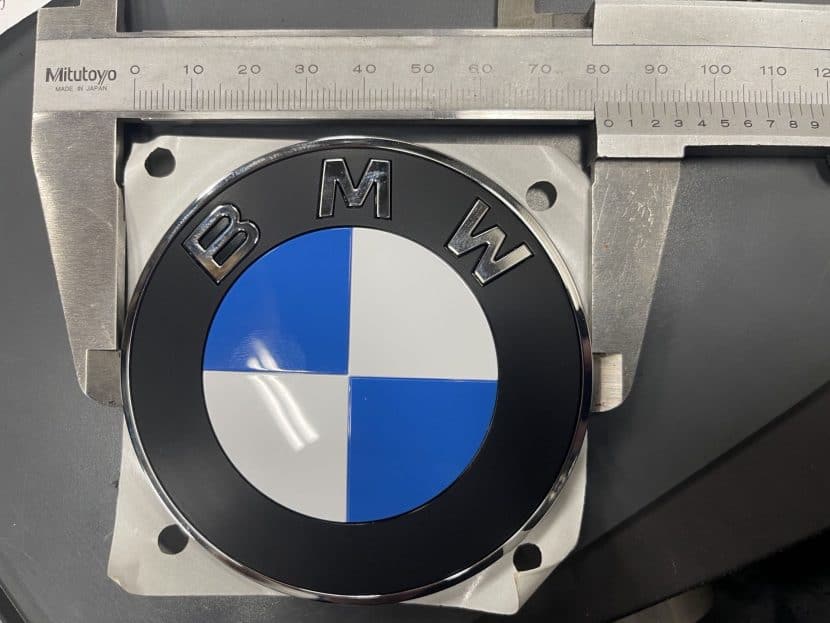 NEW BMW LOGO size