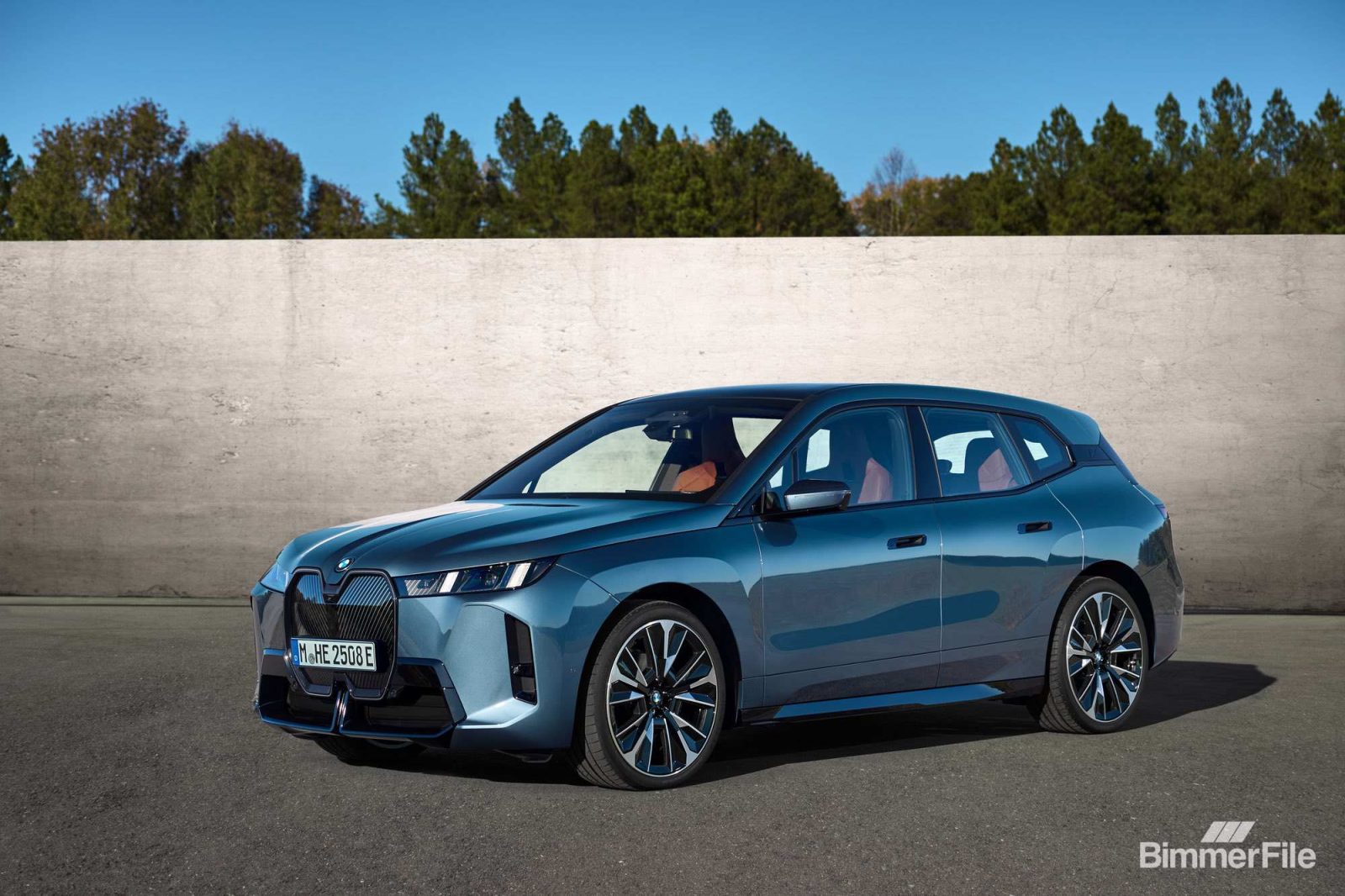 1767654606 722 BMW sets a new US sales record in 2025 as