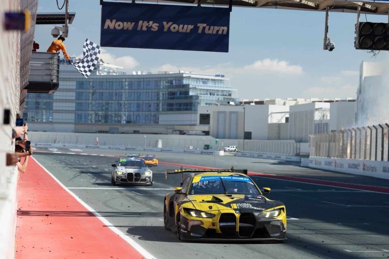 BMW M4 GT3 DUBAI 2026 WINNER