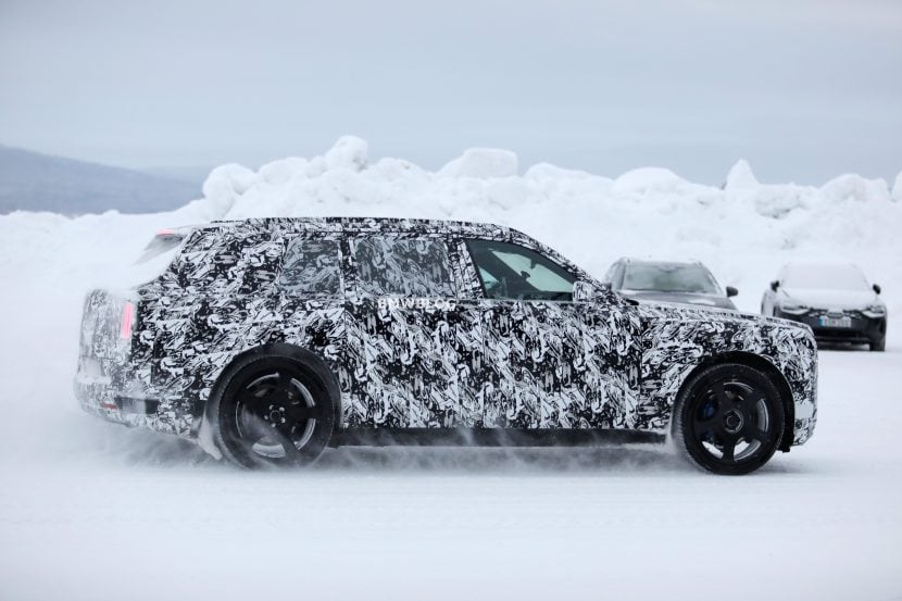 2027 ROLLS ROYCE ELECTRIC SUV 10