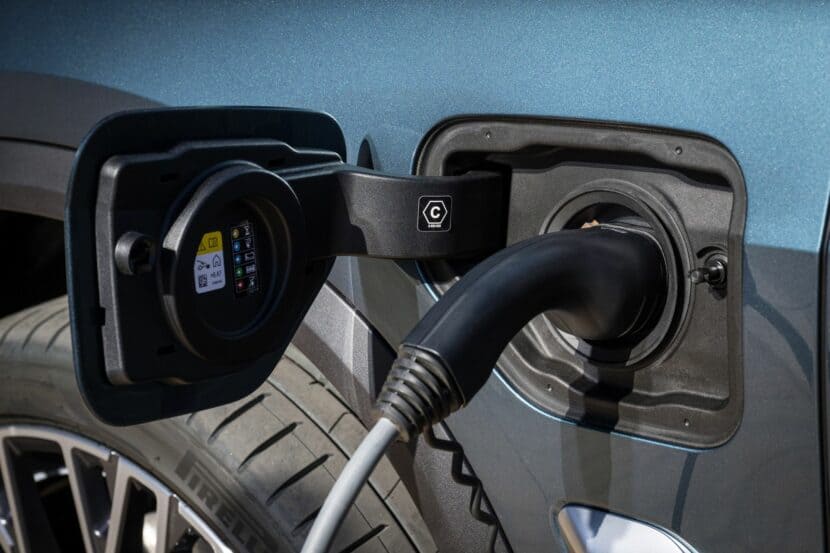 BMW X5 xDrive50e plug-in connection